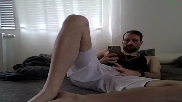 XLBarehengst online show from April 1, 2026, 1:41 pm