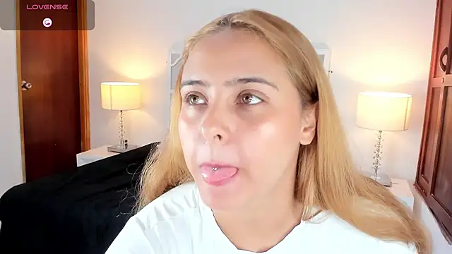 MikaelaStone online show from October 11, 2025, 12:04 pm