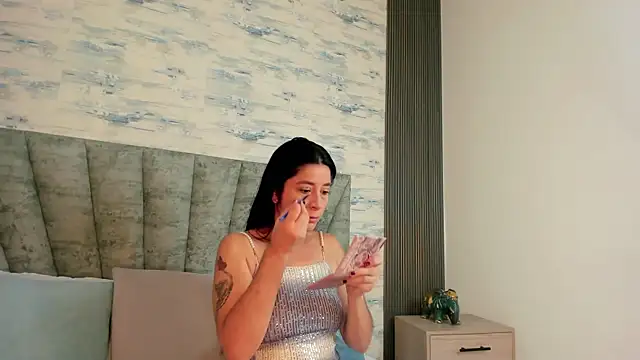 Snapshot of ShanelEvans chatting on October 29, 2025, 4:42 pm ShanelEvans online show from October 29, 2025, 4:42 pm