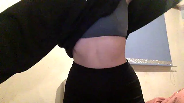 Bellababexox online show from October 18, 2025, 4:48 am