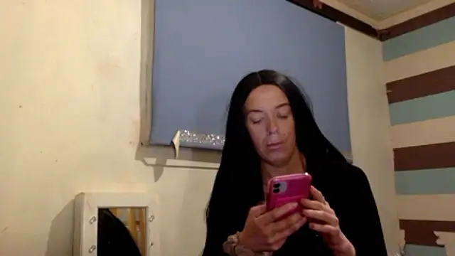 Snapshot of Bellababexox chatting on February 6, 2026, 12:26 am Bellababexox online show from February 6, 2026, 12:26 am