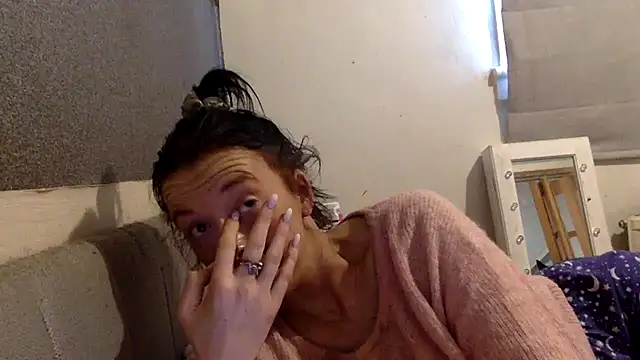 Snapshot of Bellababexox chatting on July 13, 2026, 3:26 pm Bellababexox online show from July 13, 2026, 3:26 pm