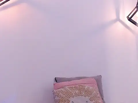 Snapshot of KyllieMarshall chatting on November 21, 2025, 12:54 am KyllieMarshall online show from November 21, 2025, 12:54 am