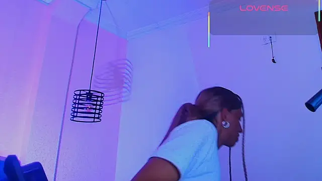 Snapshot of Dom_venena chatting on September 16, 2025, 7:04 pm Dom venena online show from September 16, 2025, 7:04 pm