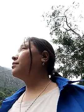 MuiNay online show from November 13, 2025, 2:32 am