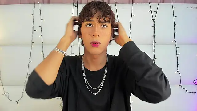 d3rke 666 online show from March 4, 2026, 5:24 am