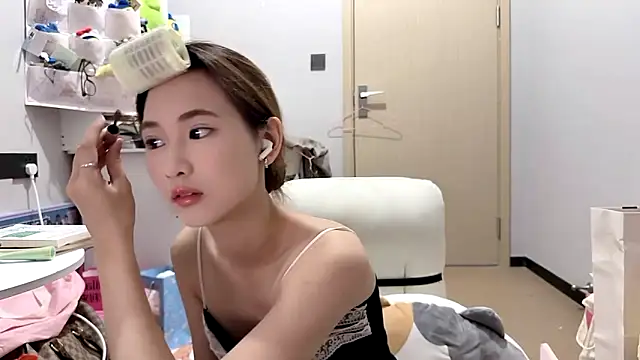 Ann-cookie online show from April 10, 2026, 4:55 pm