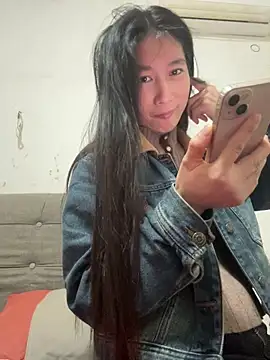 crhong666 online show from March 24, 2026, 12:37 am