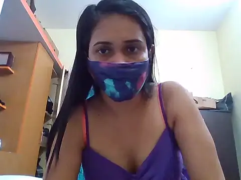 Curvyqueenz online show from November 6, 2025, 4:52 pm