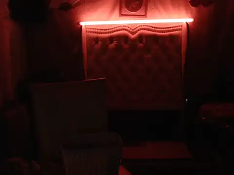 miss laila  online show from September 23, 2025, 10:29 am