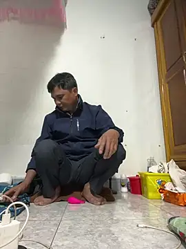 hotboy2x online show from November 20, 2025, 12:05 pm