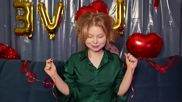 Stella Vanila online show from February 12, 2026, 7:09 pm