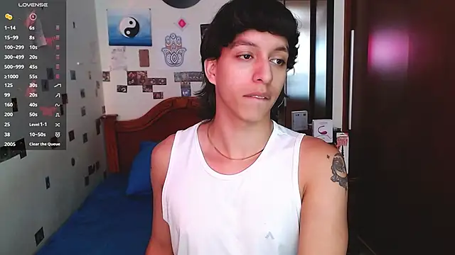 DannyPhantom555 online show from October 7, 2025, 4:37 pm