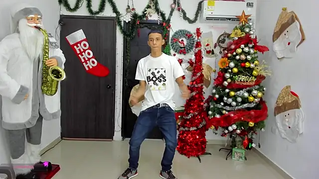 Playhardsex  online show from December 16, 2025, 10:59 pm