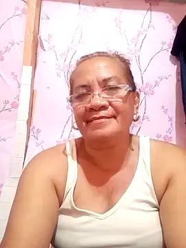 vickyhot1966 online show from October 18, 2025, 4:26 am