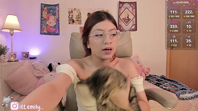 emily uwu0 online show from January 9, 2026, 1:41 am