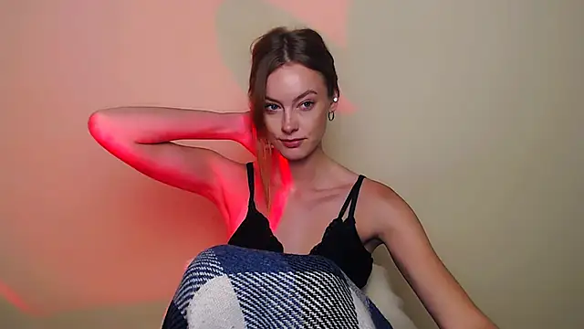 RoxySami  online show from October 7, 2025, 2:47 pm