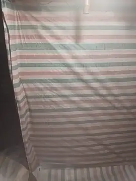 Love-Mama33 online show from October 27, 2025, 10:41 am