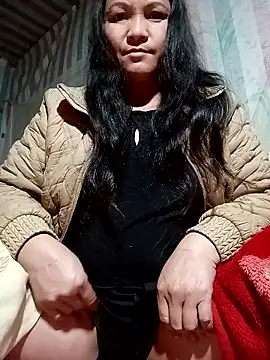 Love-Mama33 online show from January 11, 2026, 12:21 pm