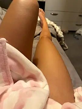 Snapshot of faithsfootsie22 chatting on December 2, 2025, 7:42 pm faithsfootsie22 online show from December 2, 2025, 7:42 pm