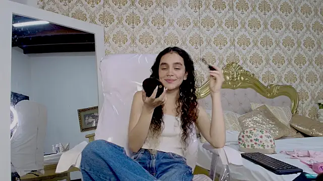 Snapshot of JessB_ chatting on September 9, 2025, 6:18 pm JessB  online show from September 9, 2025, 6:18 pm