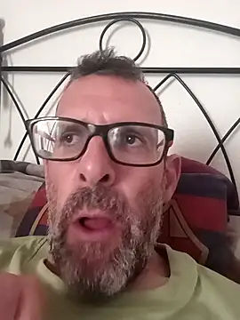 gigolobcn online show from March 31, 2026, 2:39 pm