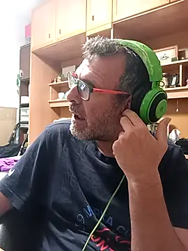 gigolobcn online show from May 10, 2026, 5:12 am