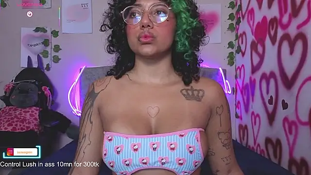 LuckySwagson online show from February 1, 2026, 3:16 am