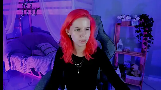 NitaNihil online show from September 8, 2025, 5:12 pm