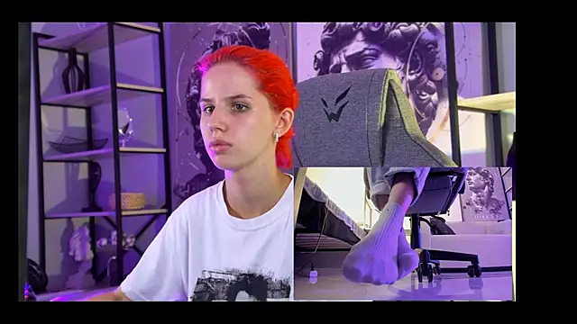 NitaNihil online show from September 9, 2025, 5:56 pm