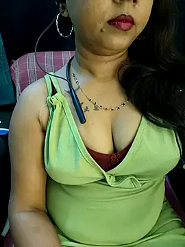 Sexy juhee online show from May 8, 2026, 2:33 pm
