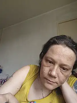 Snapshot of zeousseelphie chatting on June 2, 2026, 9:55 am zeousseelphie online show from June 2, 2026, 9:55 am