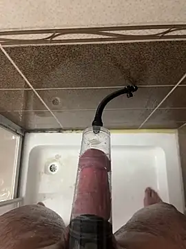 Snapshot of Erenn9972 chatting on March 23, 2026, 7:40 pm Erenn9972 online show from March 23, 2026, 7:40 pm