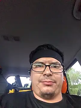 Snapshot of lucho8690 chatting on November 10, 2025, 10:20 pm lucho8690 online show from November 10, 2025, 10:20 pm