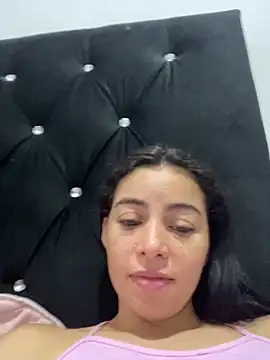 Snapshot of clhoe_s69 chatting on September 22, 2025, 2:08 pm clhoe s69 online show from September 22, 2025, 2:08 pm