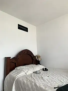 DeimonOficial online show from November 4, 2025, 9:03 pm