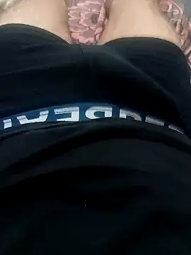 Snapshot of BRAYAN__22 chatting on October 24, 2025, 4:58 pm BRAYAN 22 online show from October 24, 2025, 4:58 pm