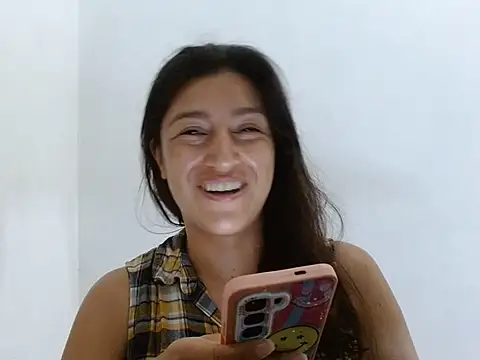 SarahFriendly online show from May 22, 2026, 11:49 am