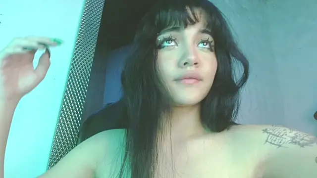 Snapshot of Darky_Doll chatting on October 3, 2025, 3:47 am Darky Doll online show from October 3, 2025, 3:47 am