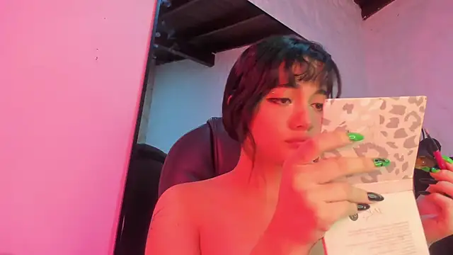 Snapshot of Darky_Doll chatting on October 7, 2025, 5:26 am Darky Doll online show from October 7, 2025, 5:26 am