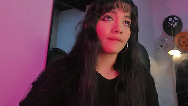 Snapshot of Darky_Doll chatting on October 23, 2025, 4:01 am Darky Doll online show from October 23, 2025, 4:01 am