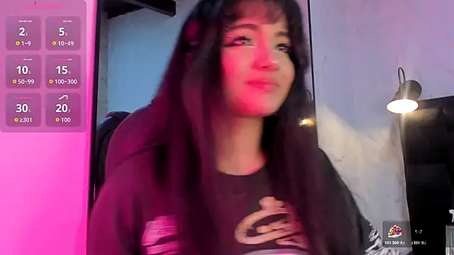 Snapshot of Darky_Doll chatting on November 12, 2025, 8:19 pm Darky Doll online show from November 12, 2025, 8:19 pm