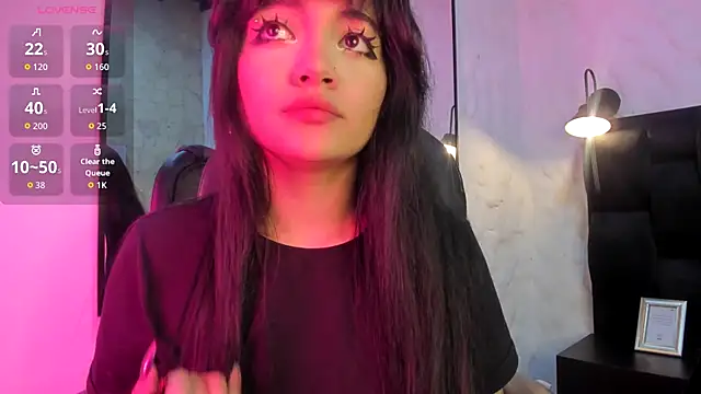 Snapshot of Darky_Doll chatting on November 16, 2025, 8:14 pm Darky Doll online show from November 16, 2025, 8:14 pm