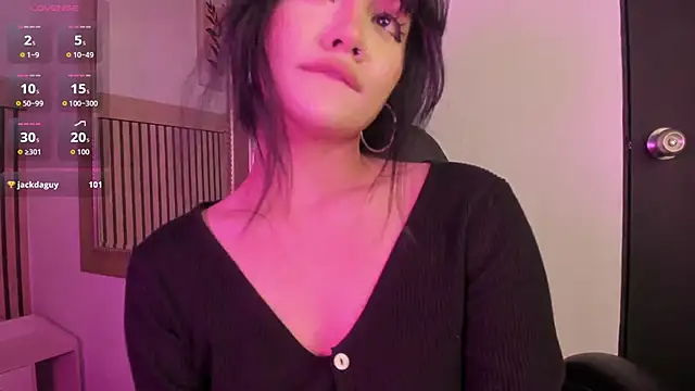 Snapshot of Darky_Doll chatting on February 8, 2026, 10:35 pm Darky Doll online show from February 8, 2026, 10:35 pm