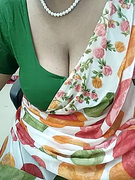 tami lavanya online show from November 21, 2025, 7:01 pm