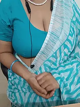 Snapshot of tami_lavanya chatting on June 2, 2026, 9:33 am tami lavanya online show from June 2, 2026, 9:33 am