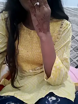 Aarti-kumri online show from November 22, 2025, 3:55 pm