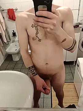 Baldassarre1990 online show from April 7, 2026, 6:52 pm