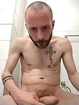 Baldassarre1990 online show from April 8, 2026, 8:42 pm