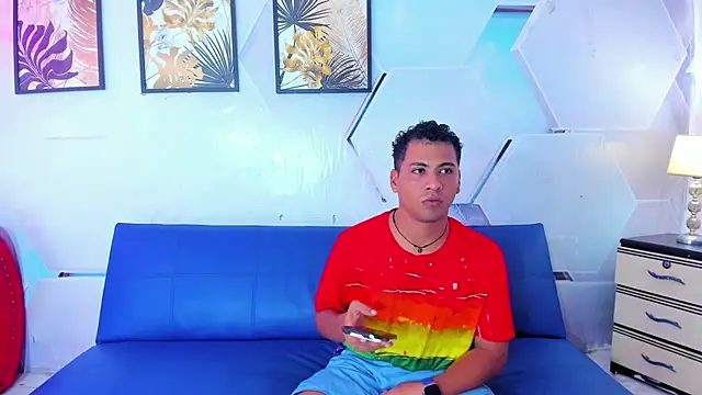 The boys at online show from September 22, 2025, 6:10 pm